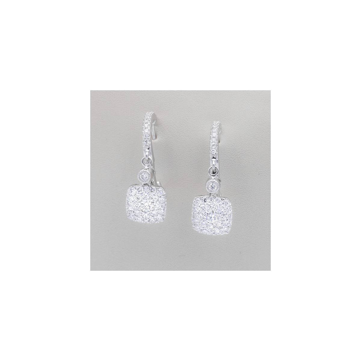 Pendientes Echeverria de diamantes.