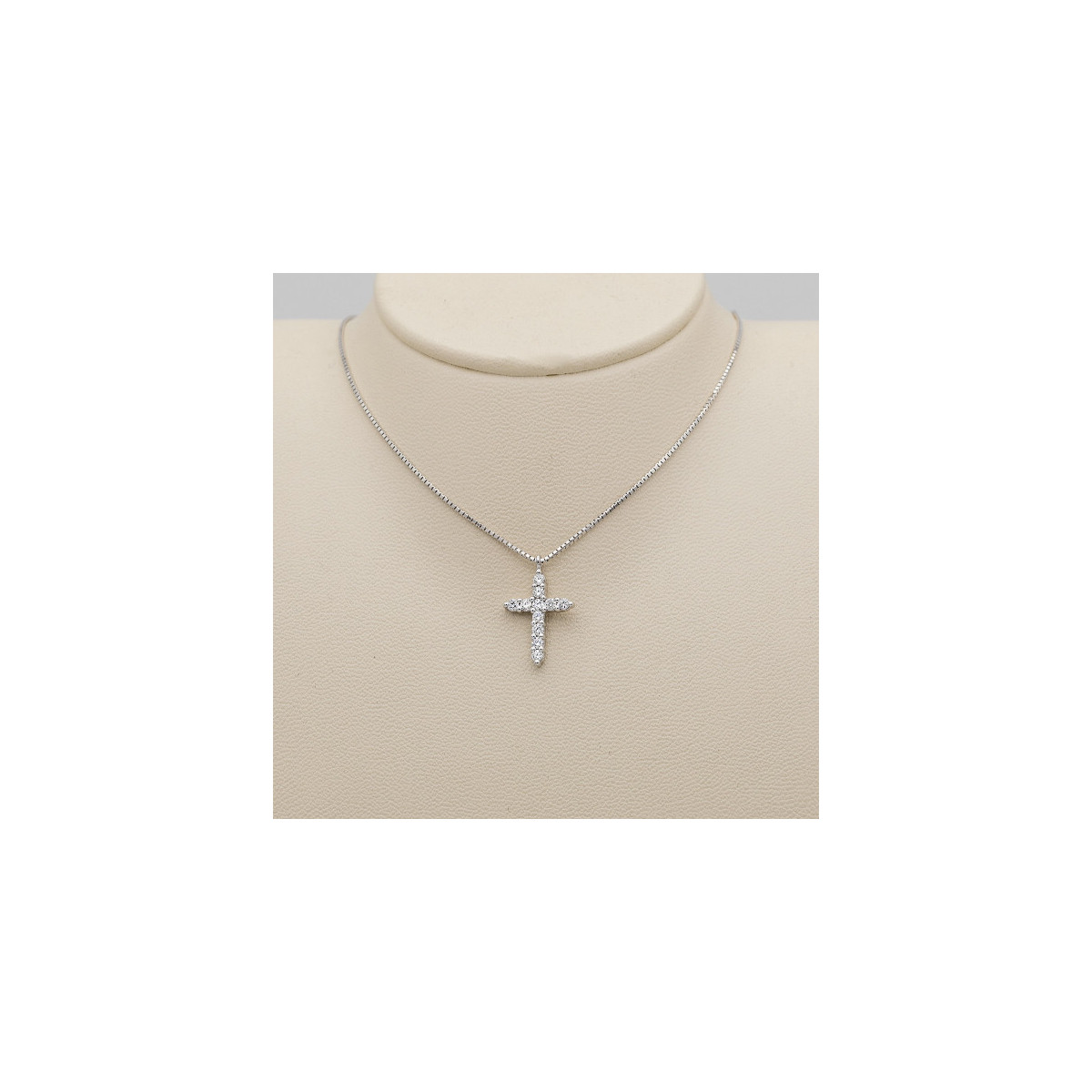 Collar cruz Mirco Visconti de diamantes.
